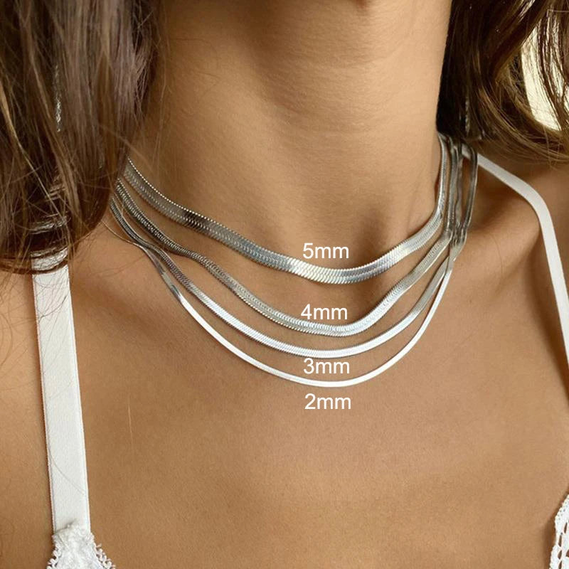 Laminated Herringbone Choker Necklace